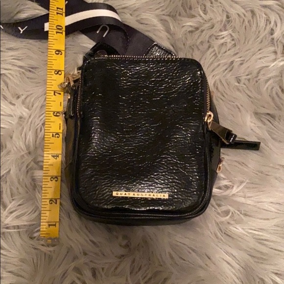 NWOT!! Quay Crossbody Bag, Wide Strap Trend 🥰 - Picture 4 of 9
